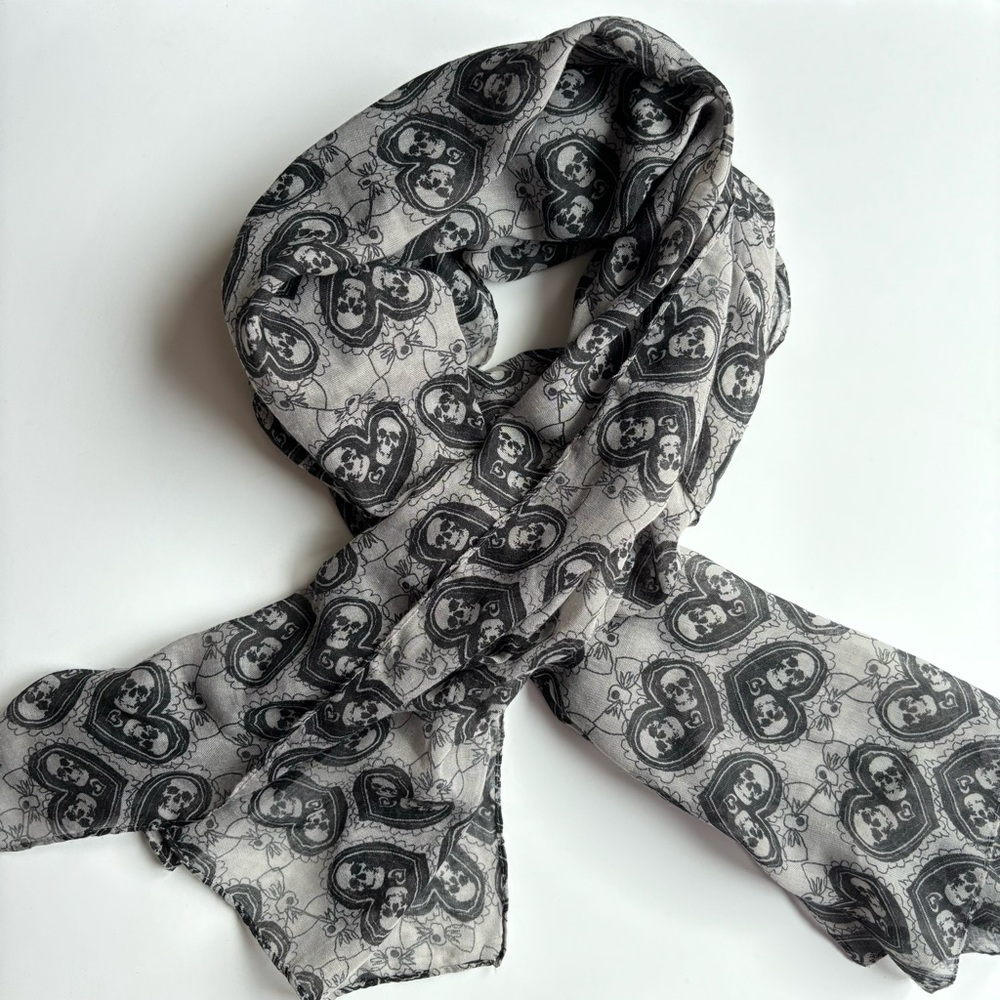 Ivana Helsinki Hearts & Skulls Pattern Scarf
